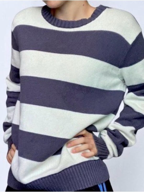 Brandy Melville Sweaters - Old money coastal knit